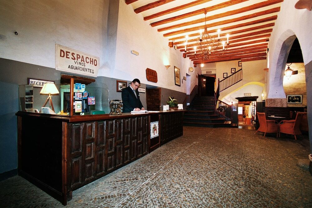 Hospederia Meson De La Dolores Calatayud Kültér fotó